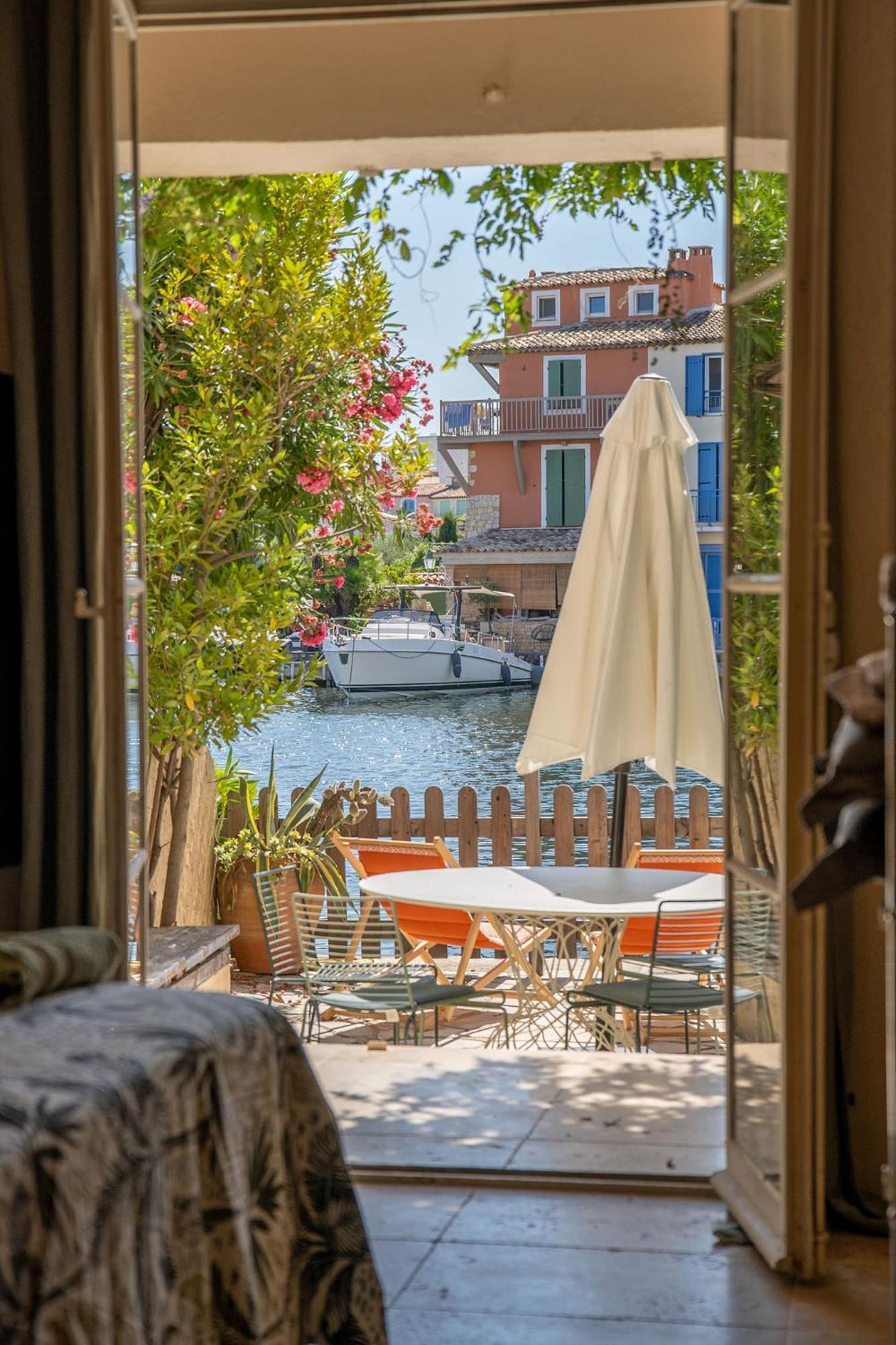 Appartement Amour Terrasse Sur L'Eau Grimaud Kültér fotó
