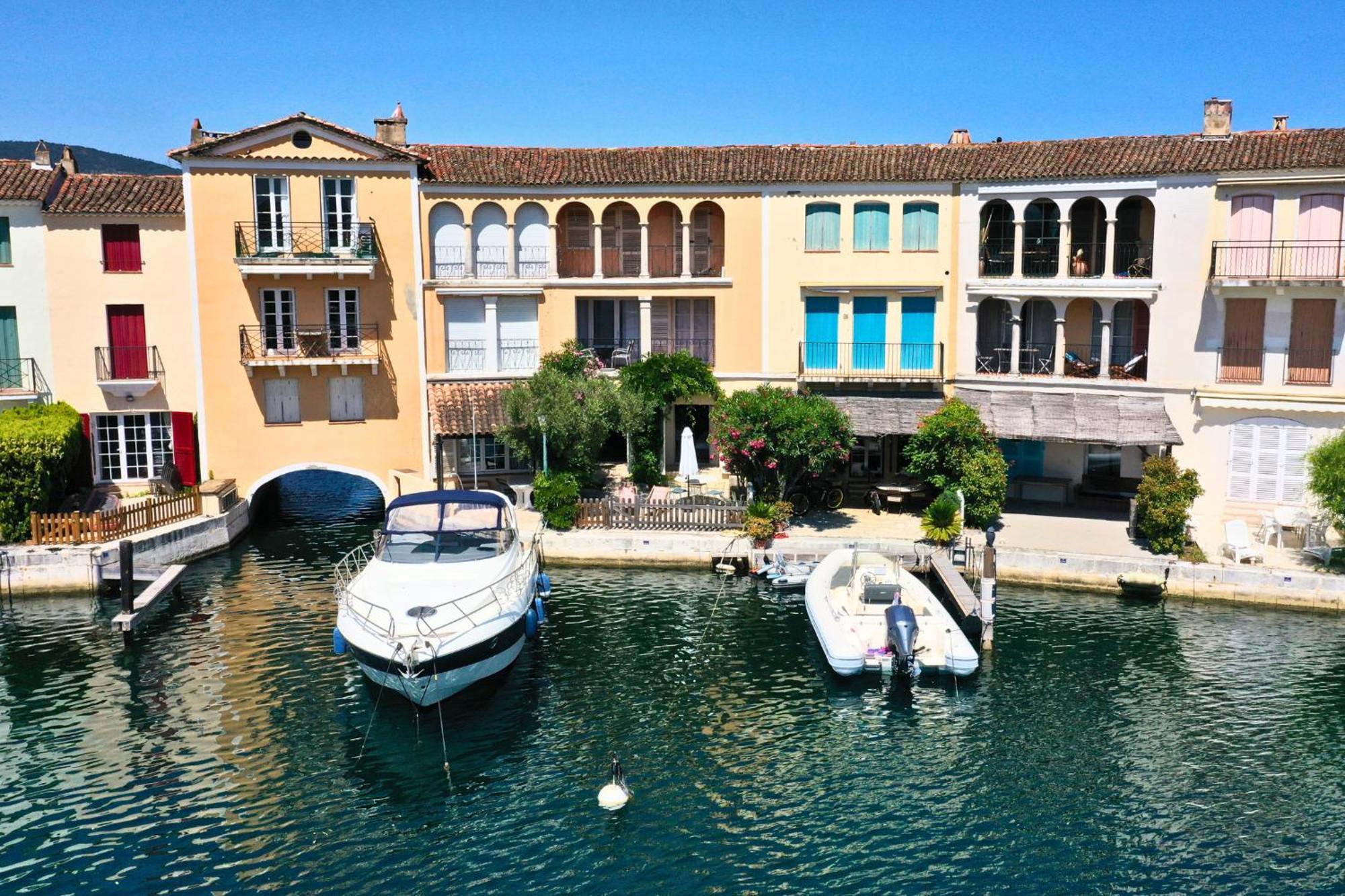 Appartement Amour Terrasse Sur L'Eau Grimaud Kültér fotó
