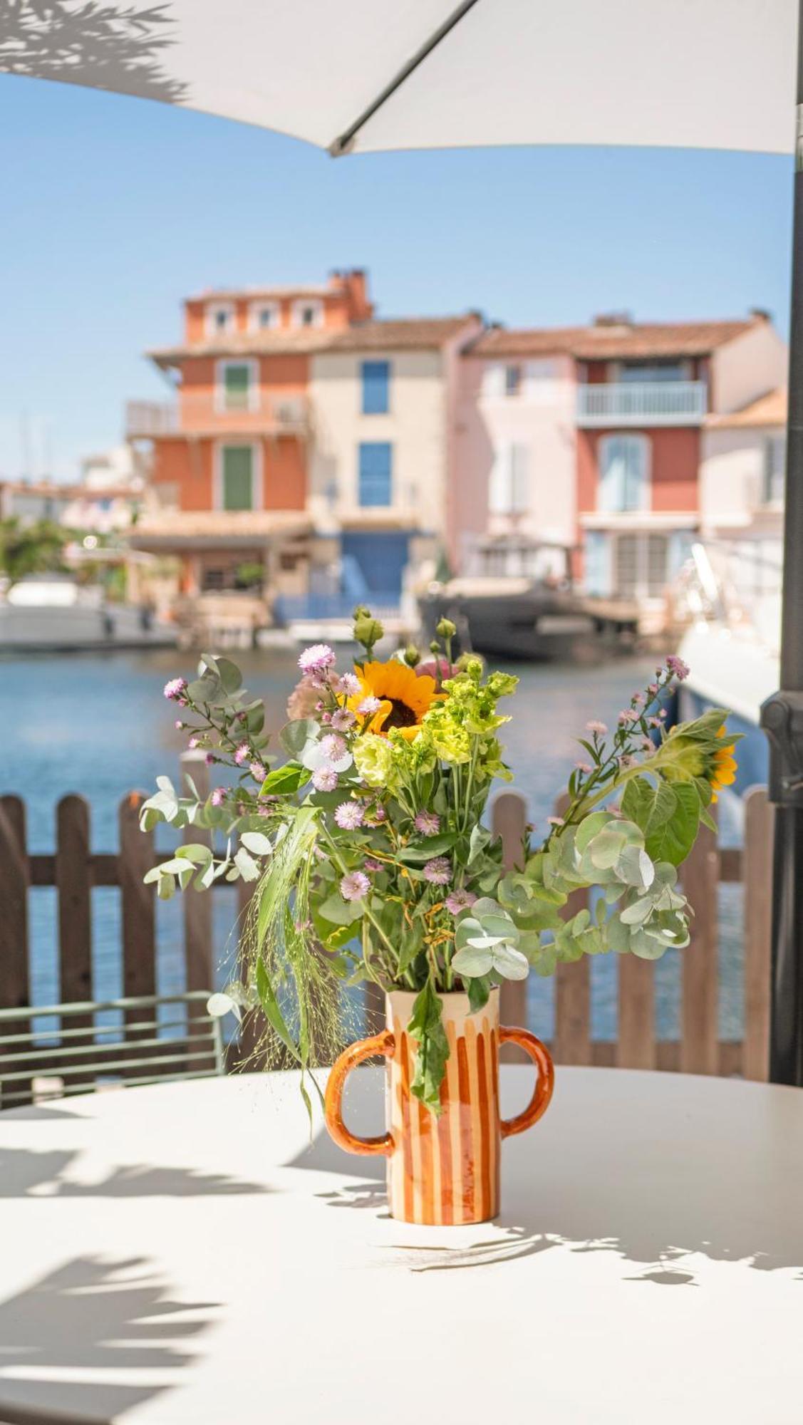Appartement Amour Terrasse Sur L'Eau Grimaud Kültér fotó