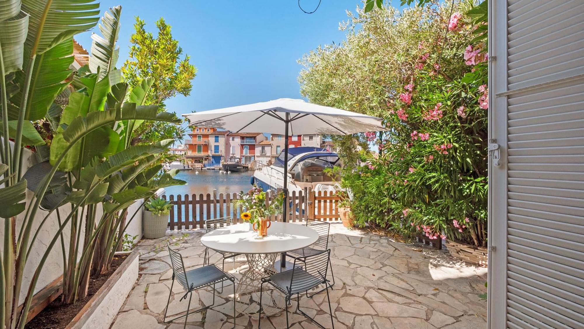 Appartement Amour Terrasse Sur L'Eau Grimaud Kültér fotó